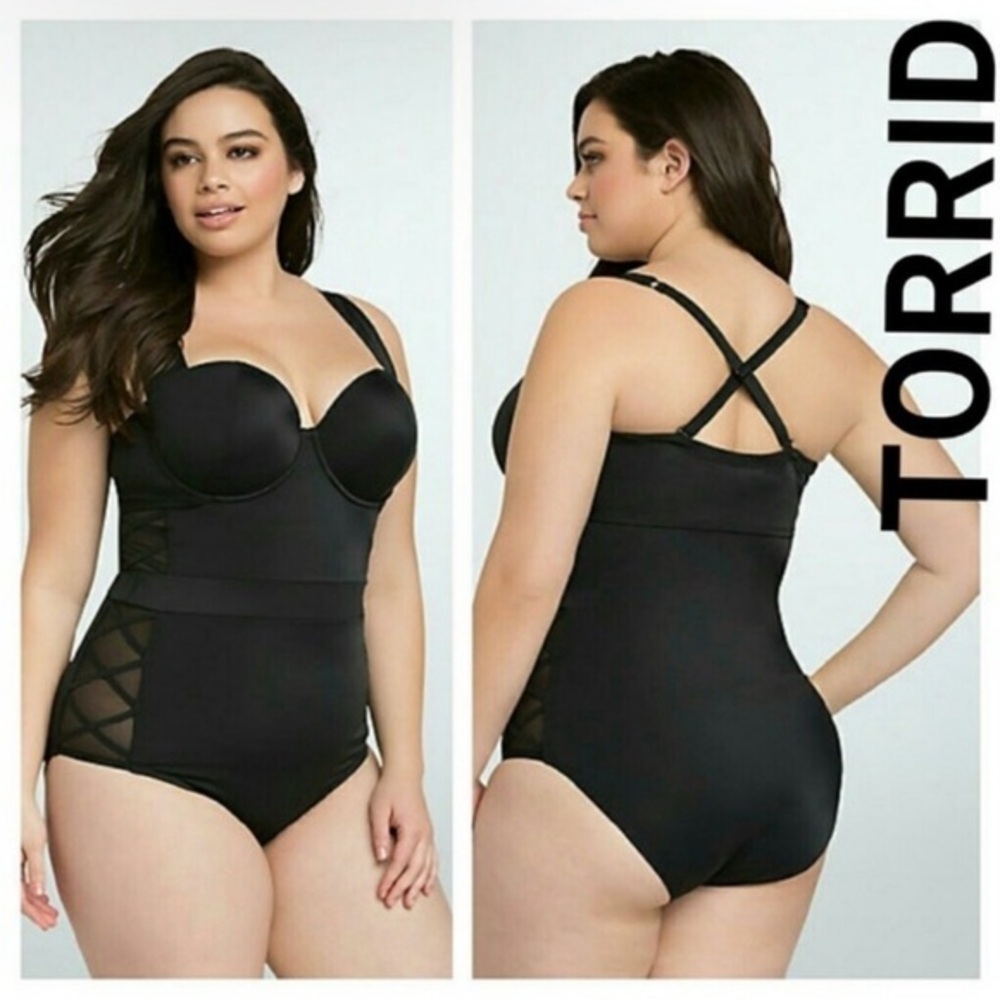Torrid One Piece Swimsuit Lattice Mesh Side Underwire Bra Black Size 4
